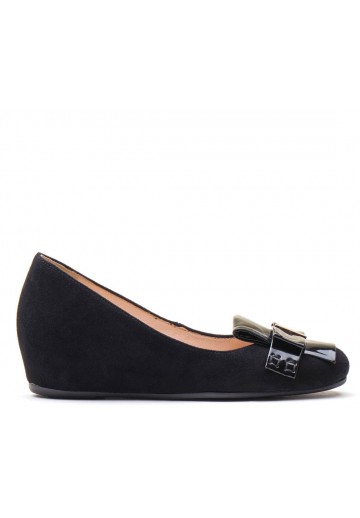 Czarne półbuty z ukrytym...