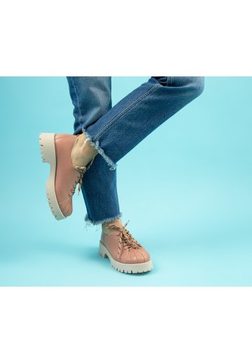 Brązowe półbuty na grubej...