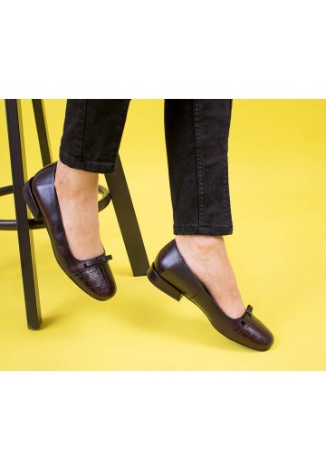 Bordowe baleriny na niskim...