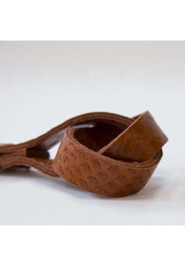 Brązowy brelok węzeł