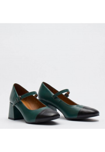 Zielono-czarne czółenka...