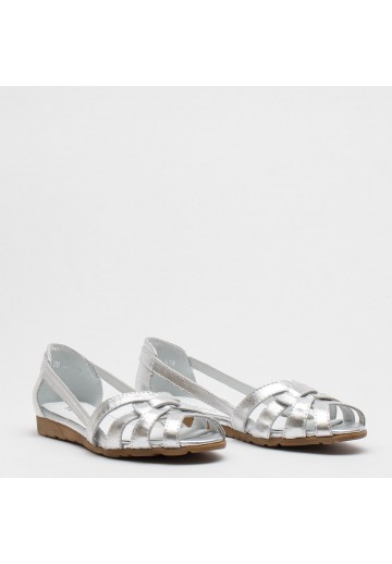 Ażurowe srebrne baleriny