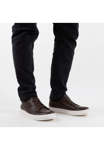 Ciemnobrązowe trampki męskie