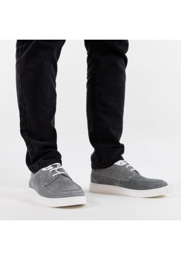 Szare welurowe półbuty...