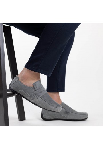 Szare klasyczne mokasyny...