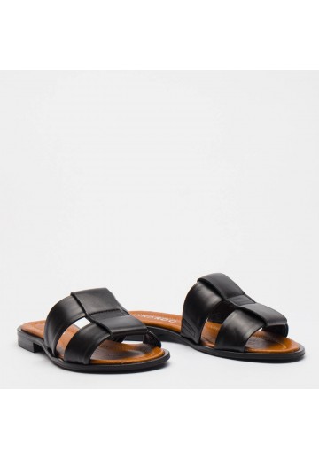 Czarne klapki damskie na...