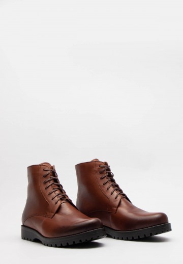 Brązowe ocieplane trzewiki